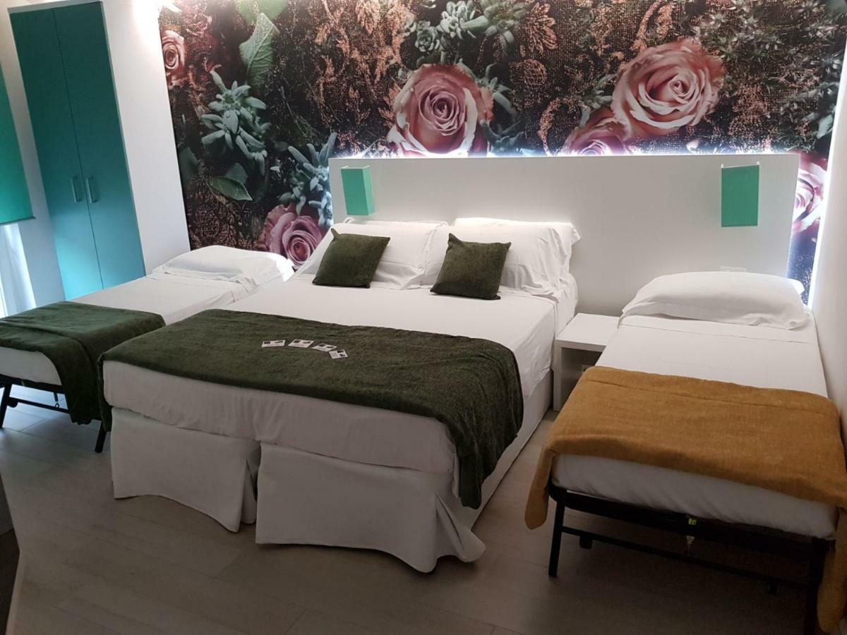 Duca'S House Hotel Roma Exterior foto